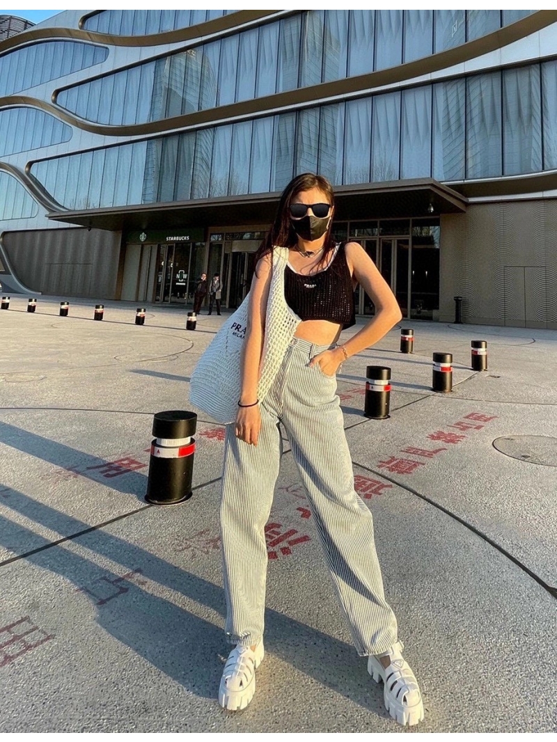  Prada High-Waisted Striped Casual Trousers