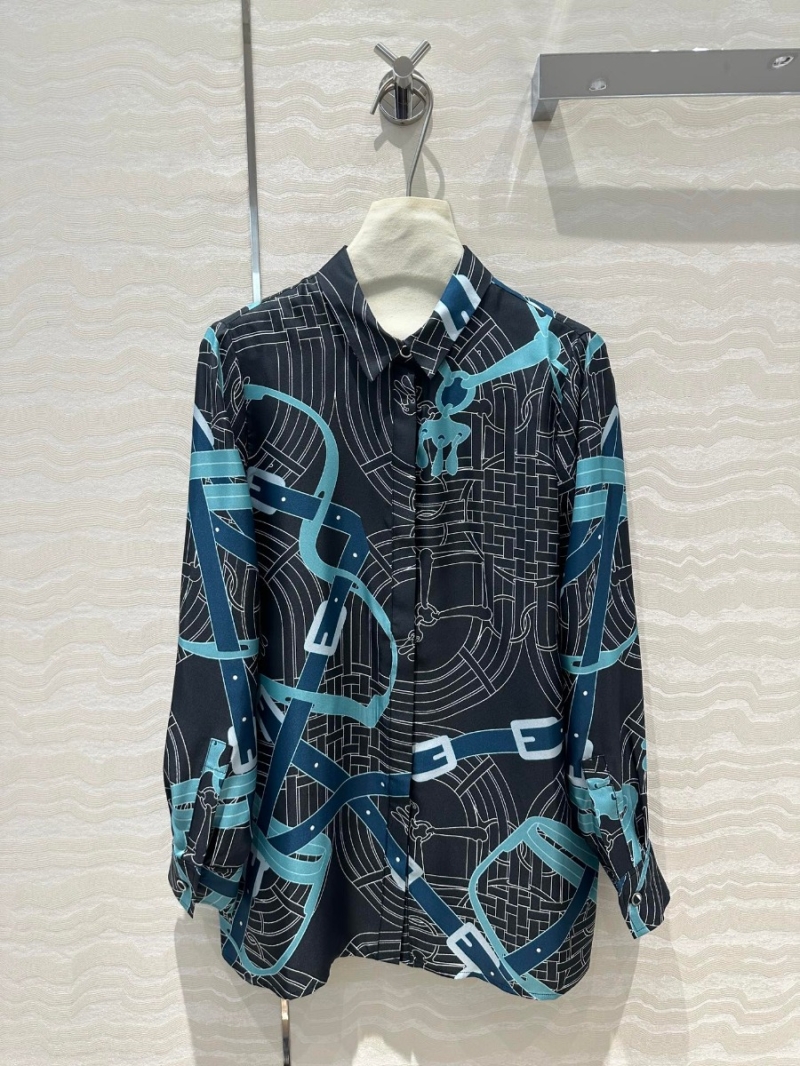 Hermès Collection Luxurious Chain and Rope Print Silk Shirt in Blue