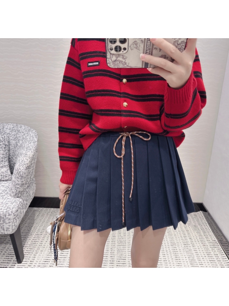 Miu Miu Wool Pleated Mini Skirt in Navy