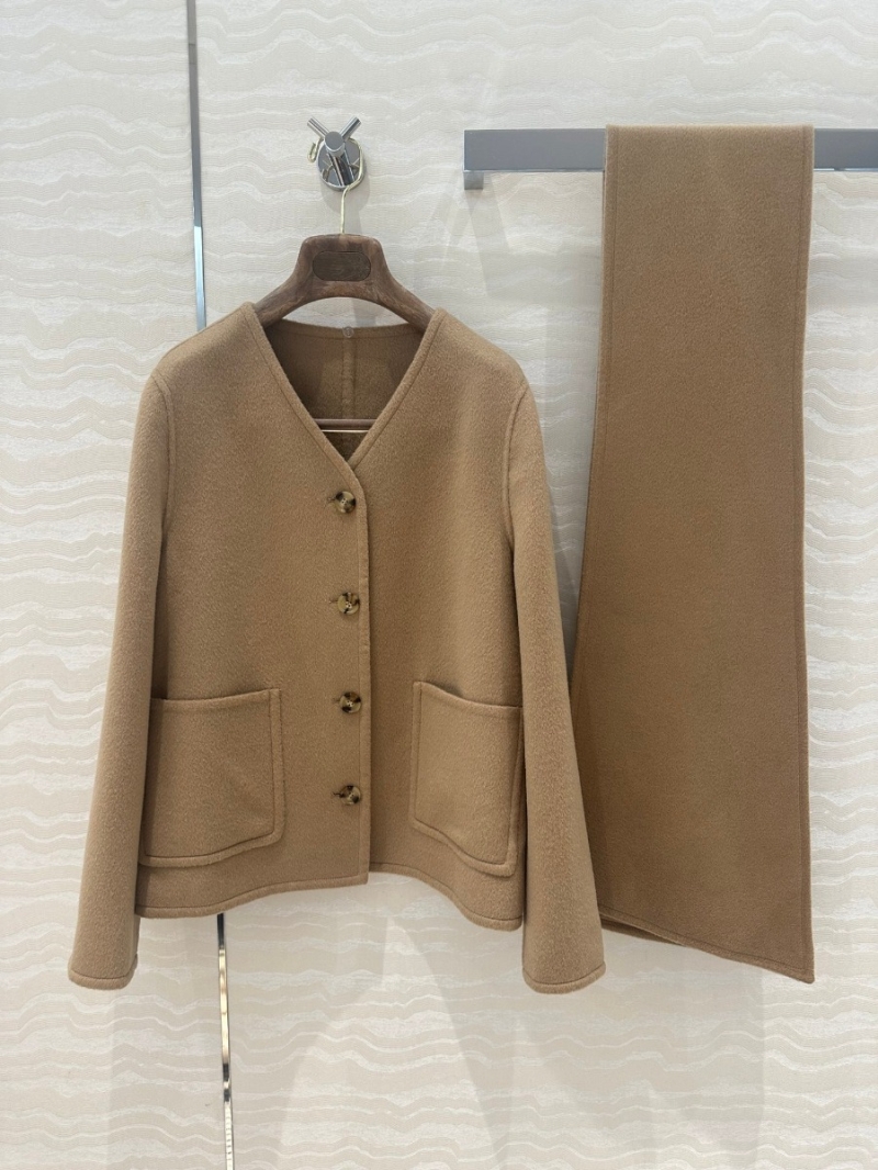 Loro Piana Handcrafted Cashmere Coat with Scarf - V-Neck Double-Pocket Jacket - Brown