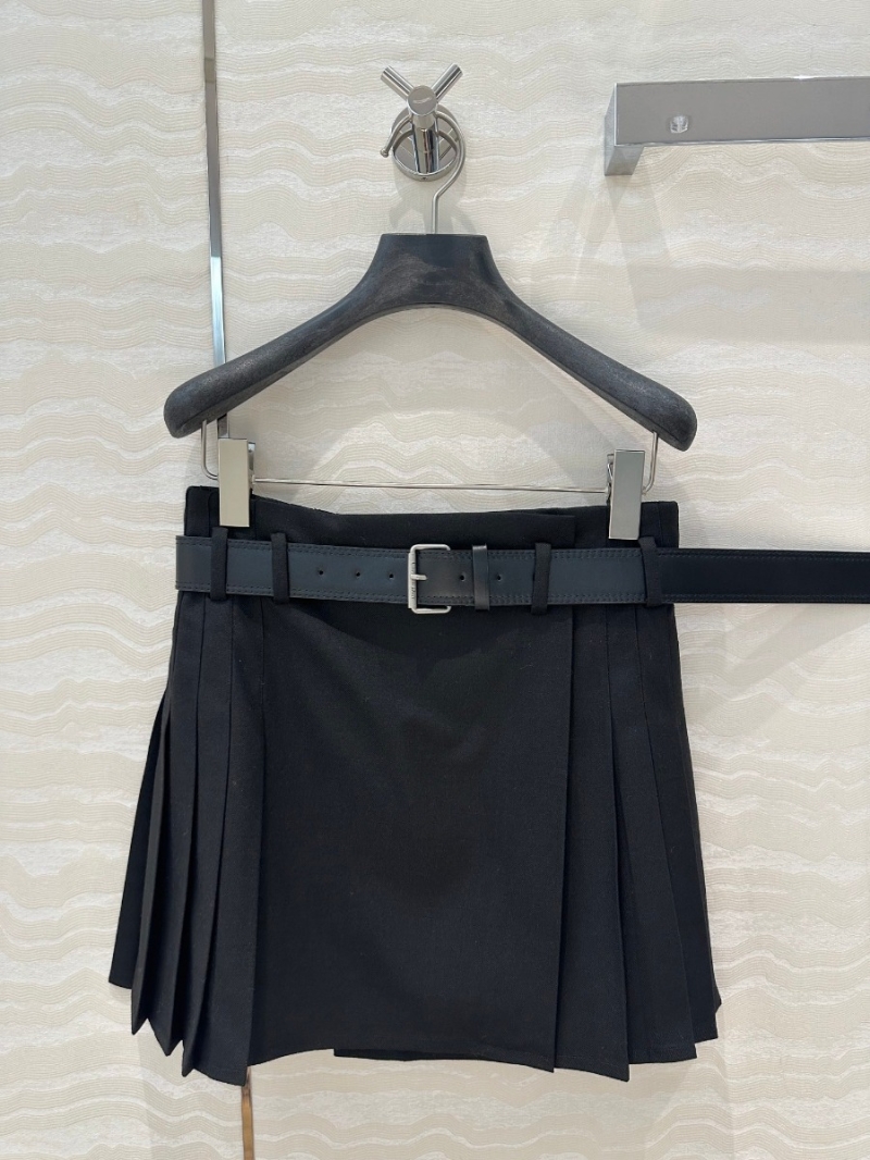 Dior Miss Dior Collection Elegant Pleated Wool Mini Skirt with Leather Belt. Solid Black Plaid