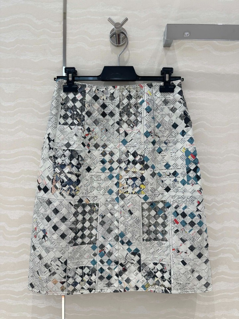 Bottega Veneta Graffiti Newspaper Limited Edition Chic Woven Skirt in Multicolor