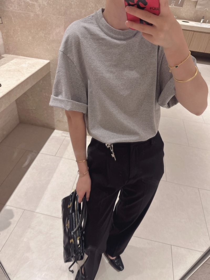 Givenchy Long-Term Minimalist Chic Cotton T-Shirt in Light Grey