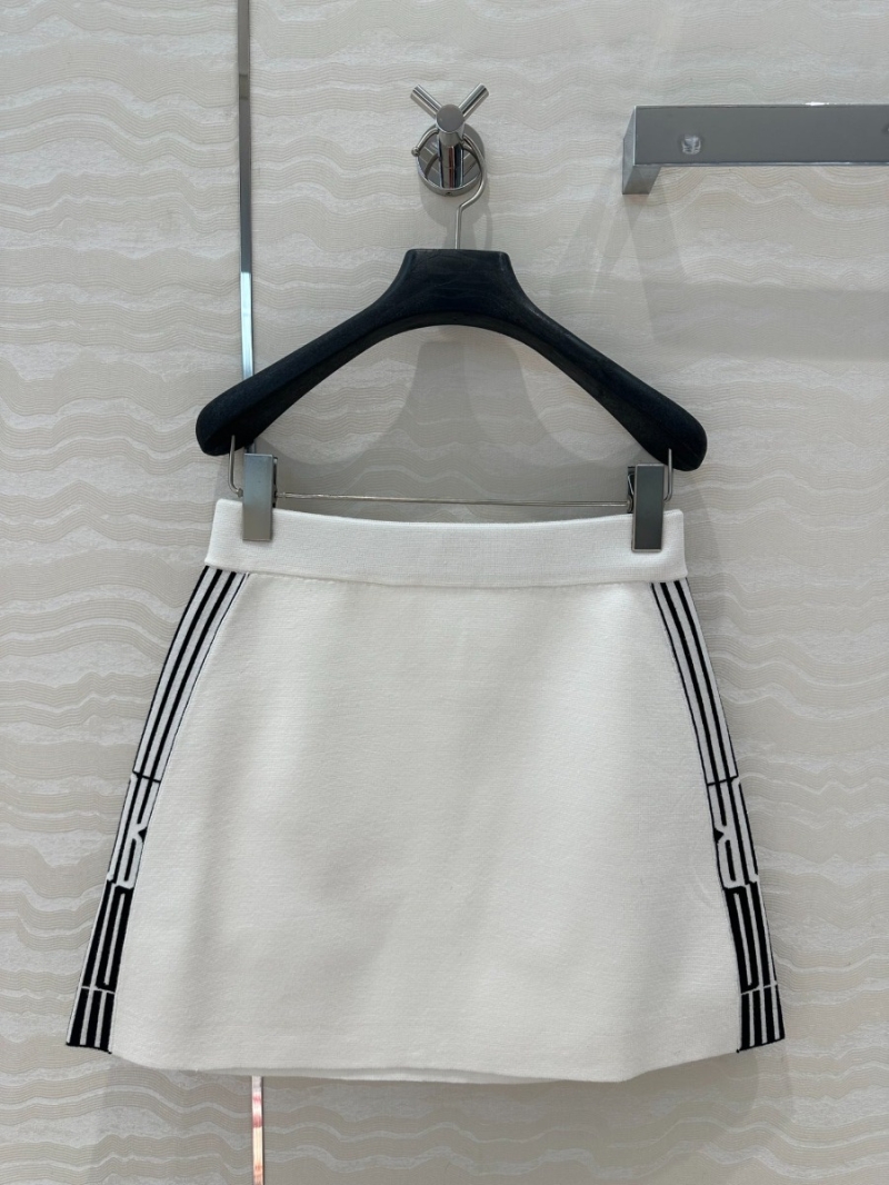 Dior MissDior Tennis-Inspired Knitted A-Line Skirt – Elegant White