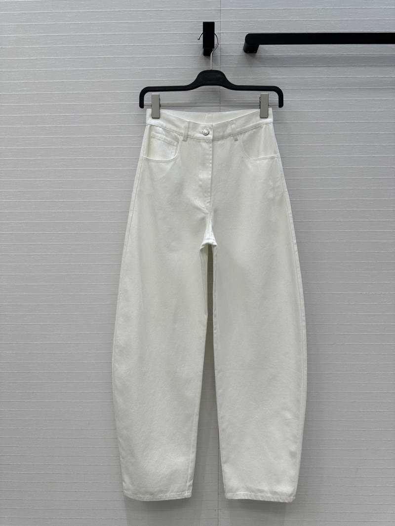 Alaia White Wash Denim Jeans: Exclusive Curve Design, High-Waisted Slim Fit