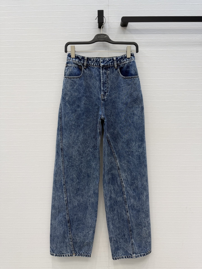 Alaia Signature Snow Wash Twisted Seam Cotton Denim Straight-Leg Jeans