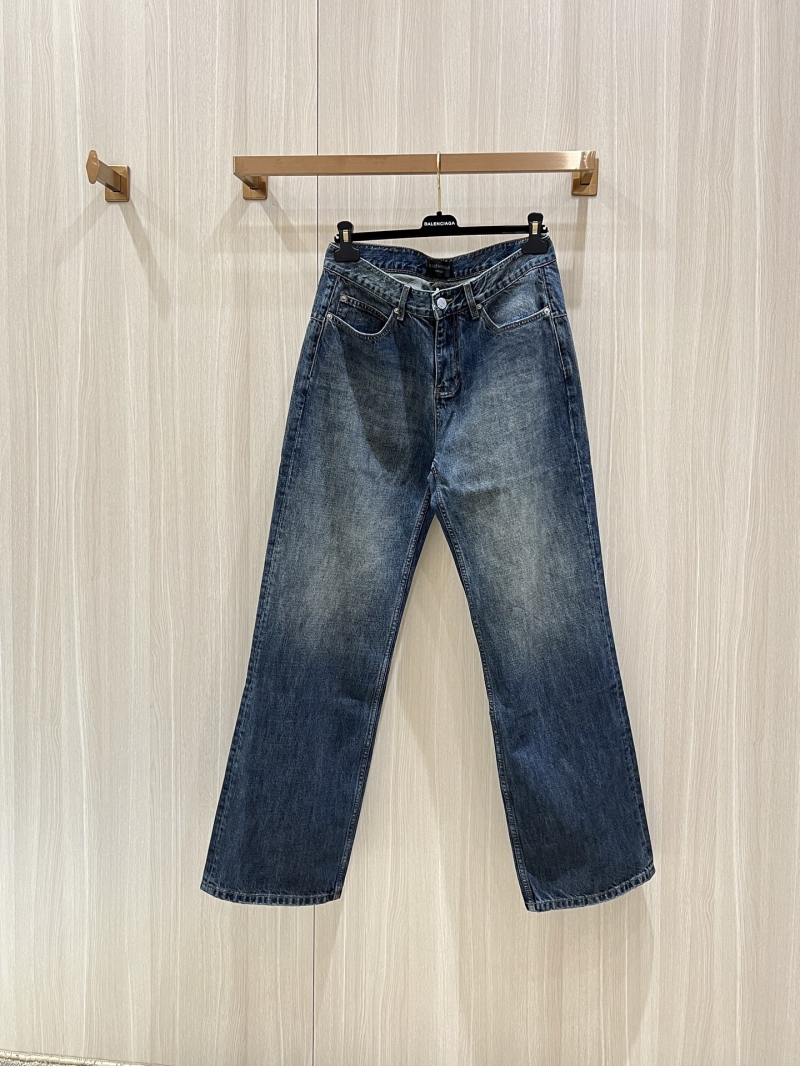 Balenciaga 25SS Runway Low-Rise Denim Jeans - Luxe Street Style
