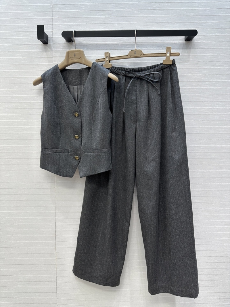 Brunello Cucinelli Luxe Striped Waistcoat Set with Straight-Leg Trousers