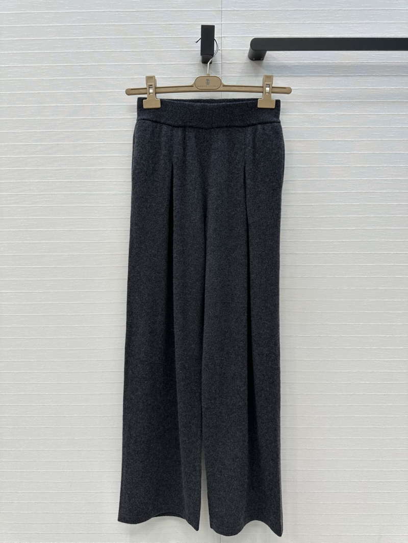 Brunello Cucinelli Old Money Style Cashmere Knit Trousers in Exclusive Tones