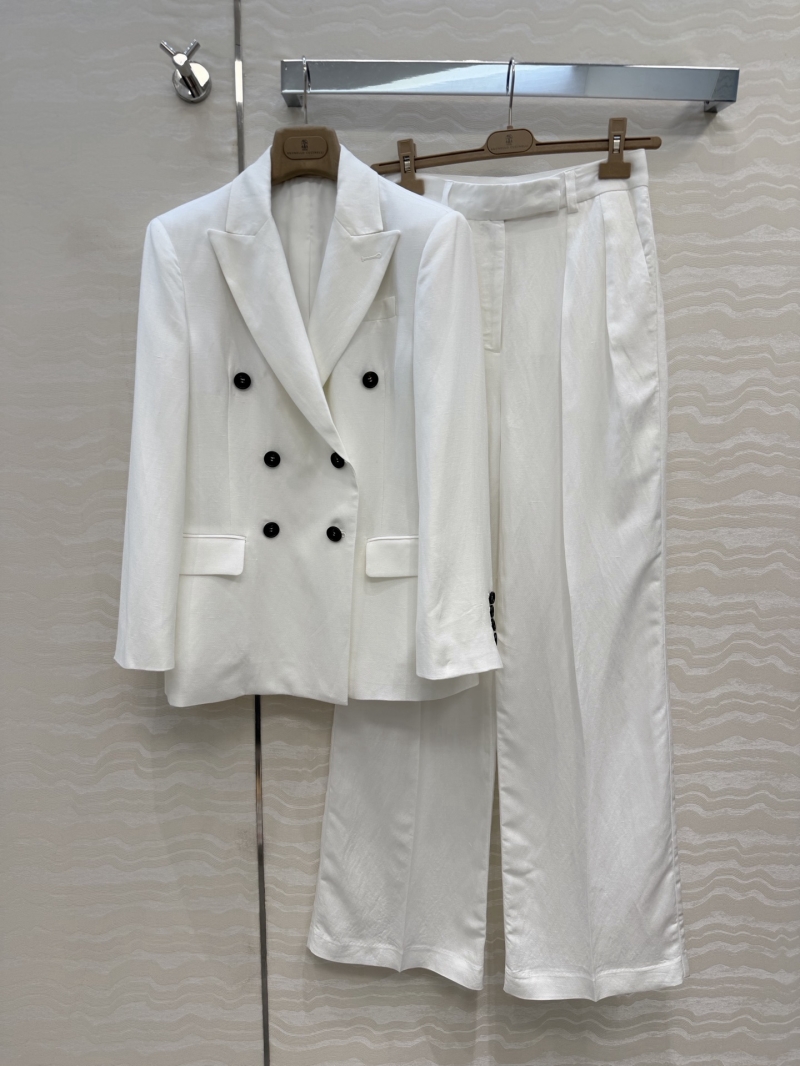 Brunello Cucinelli Tencel-Linen Double-Breasted Tailored Blazer with Monili Detail