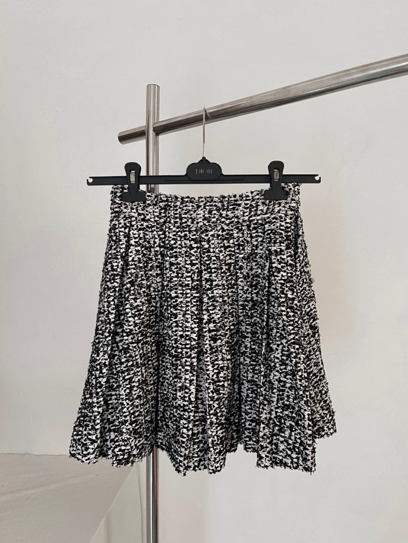 Balmain Monochrome Tweed A-Line Pleated Mini Skirt in Black and White