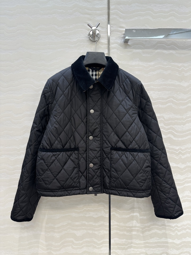 Burberry Short Quilted Jacket with Corduroy Collar in Black - Vintage Check Lining