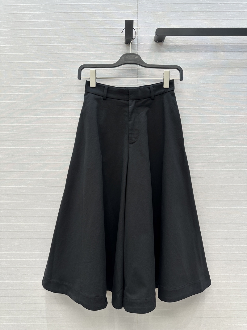 Bottega Veneta Luxe High-Waisted A-Line Skirt in Black - Effortless Elegance for Everyday Wear