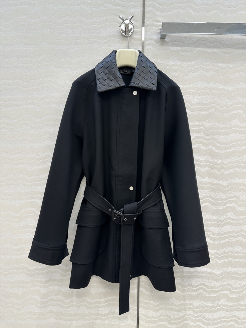 Bottega Veneta Early Autumn Jacket Coat – 100% Lamb Leather & Wool Twill, Detachable Woven Collar, Slimming Relaxed Fit