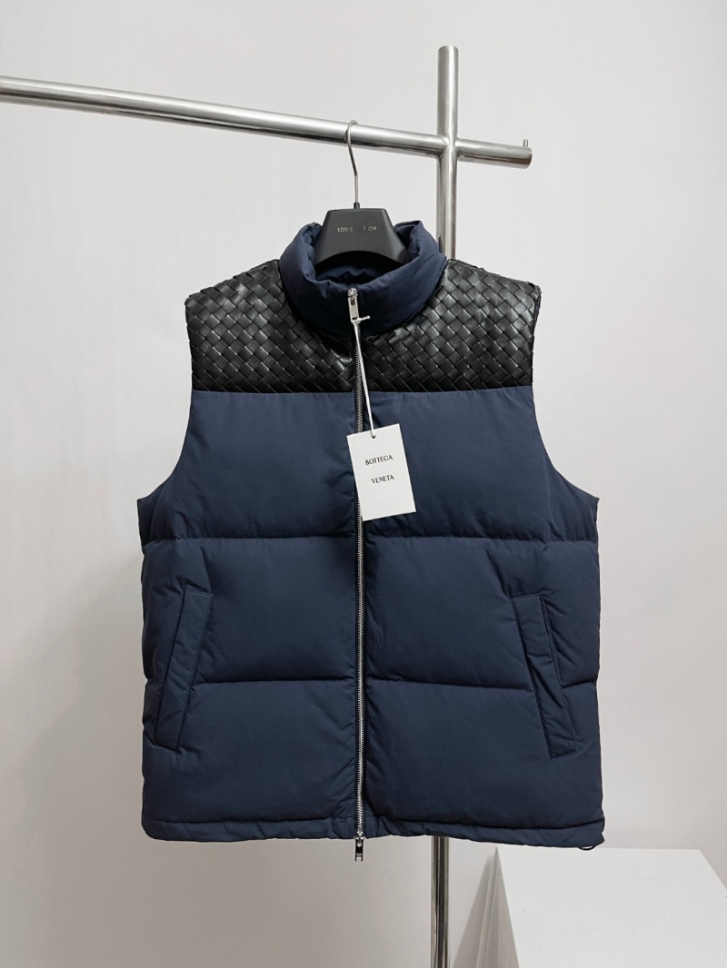 Bottega Veneta Intrecciato Woven Leather and Quilted Puffer Vest in Navy Blue and Black