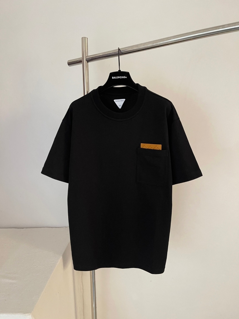 Bottega Veneta Intrecciato Leather Pocket Cotton T-Shirt in Black