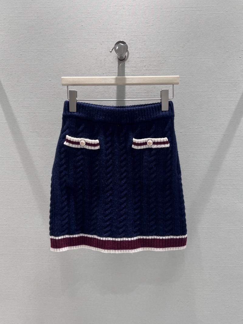 Chanel 2025 Fall Winter Métiers d'Art Collection Wool Blend Cable Knit Skirt in Navy Blue