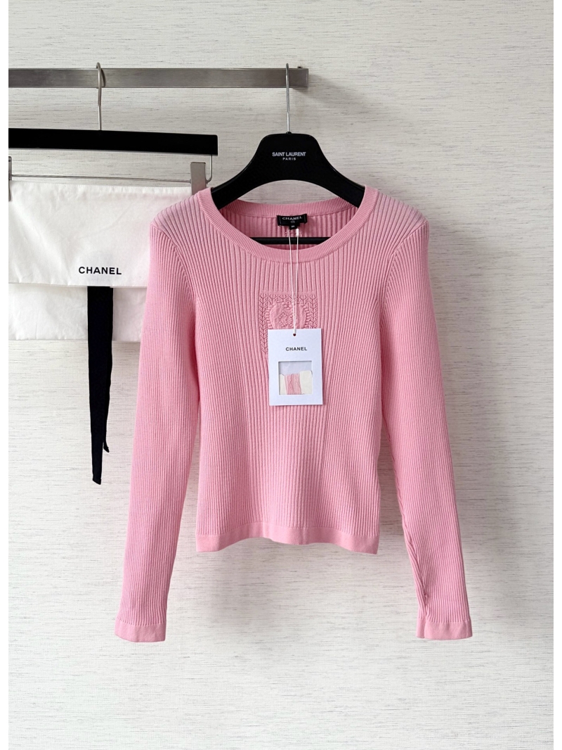 Chanel Long-Sleeve Ribbed Knit Top in Delicate Pink, Embroidered Floral Motif, Timeless Luxury