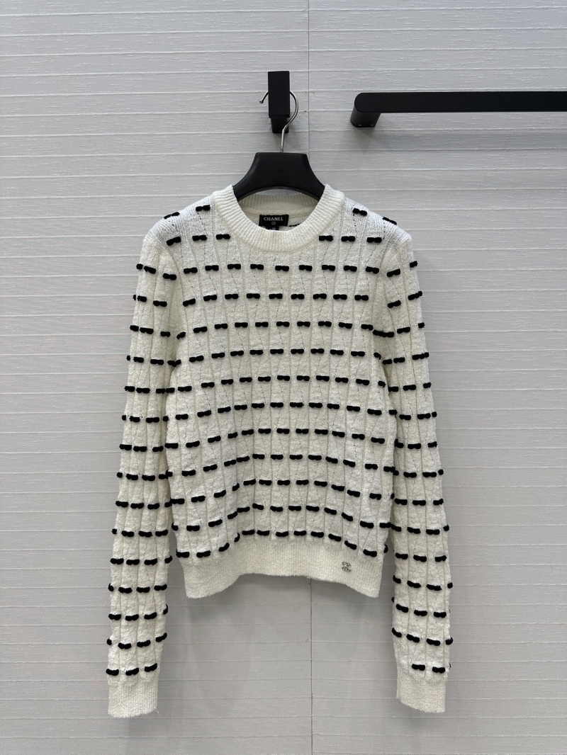 Chanel Coco 25K New Arrival Long-Sleeve Knit Sweater with Black Bow Motif in Imported Blended Yarn