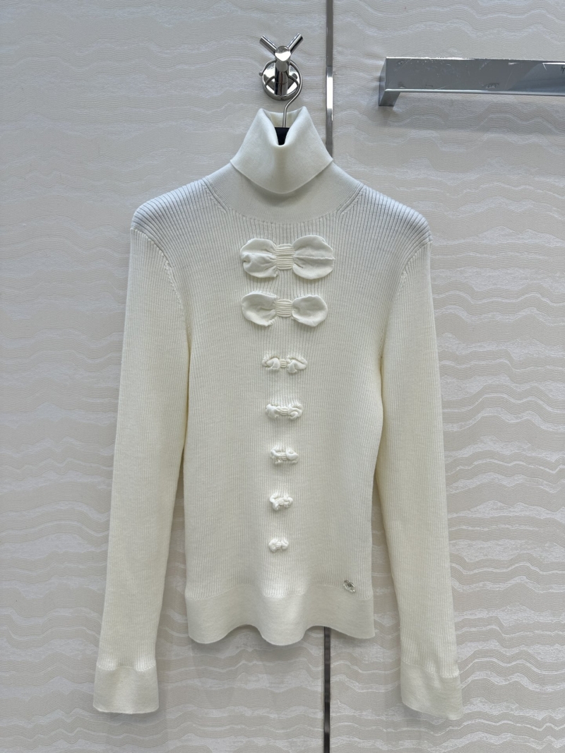 Chanel Embossed Bow High-Neck Wool Sweater – Slim Fit, Cream & Black