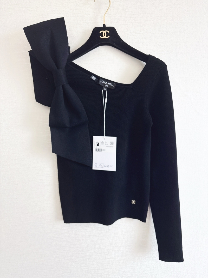 Chanel Women's Single-Shoulder Bow Knit Top | Wool Ribbed Fabric | Black | Detachable Bow | Sculptural Detail