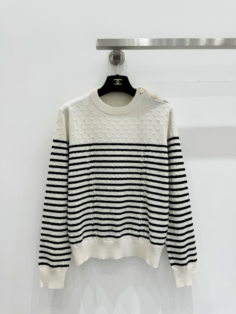 Chanel Early Autumn Contrast Color Stripe Button Shoulder Long Sleeve White Sweater, Exquisite Knit with Gold-Tone Accents, Available in Cream, Black, and Gold