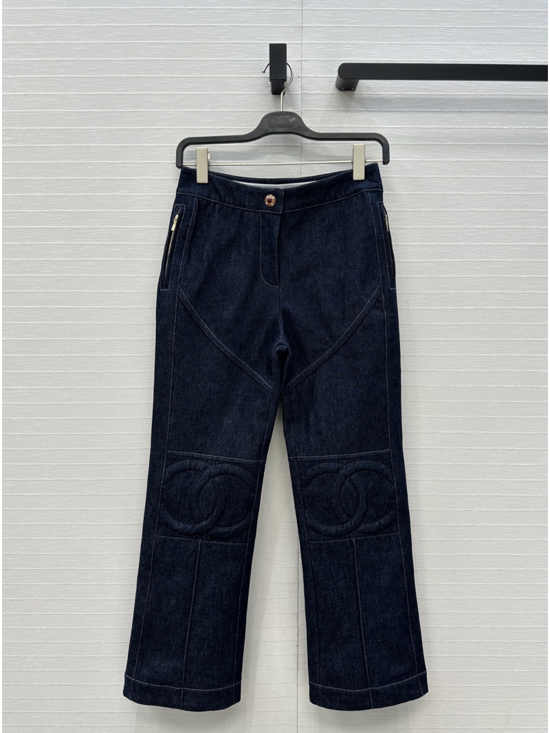 Chanel 25N Ski Collection Indigo Denim Trousers | Signature Double C Knee & Performance Fit