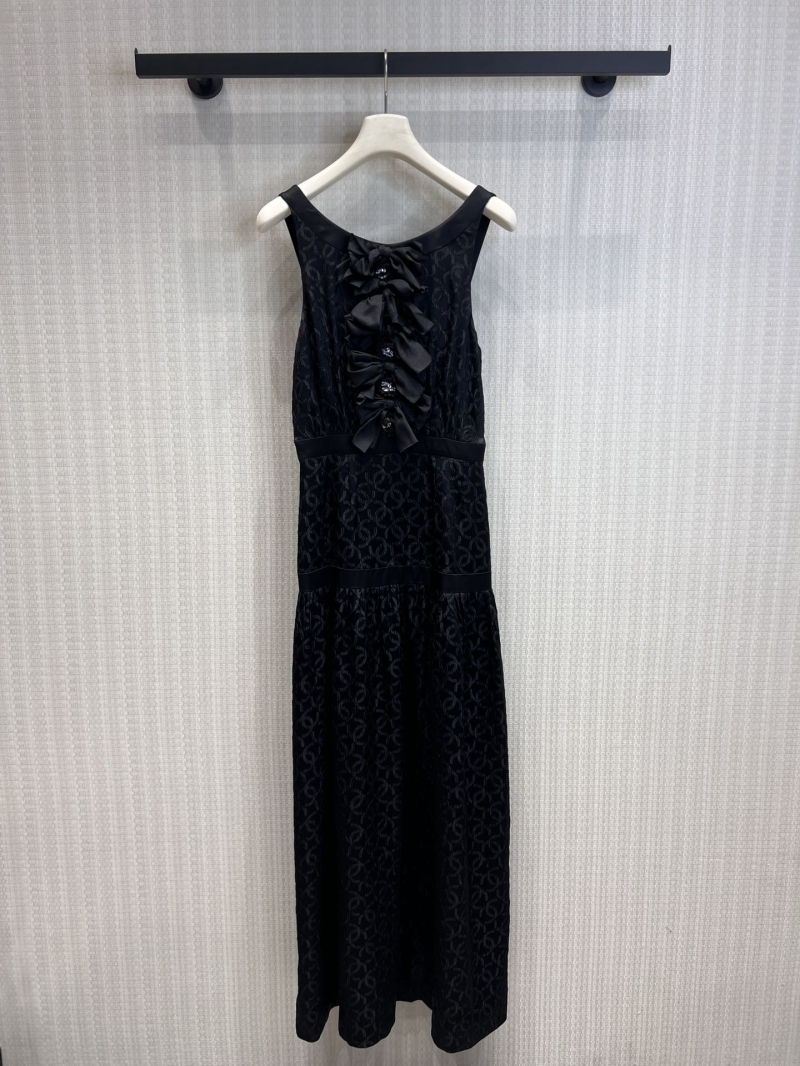 Chanel 26C Metiers d'Art Embossed Jacquard Silk Bow Maxi Dress in Black