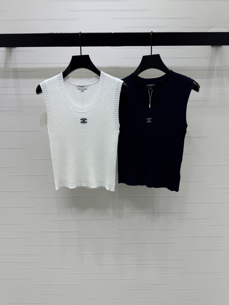 Chanel Diamond Knit Sleeveless Vest in Cotton-Wool Blend