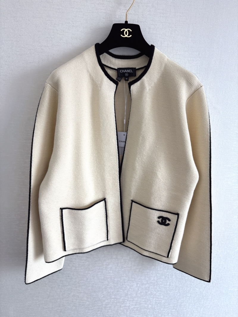 Chanel Early Spring Signature Contrast Trim Textured Knit Cardigan in Ivory