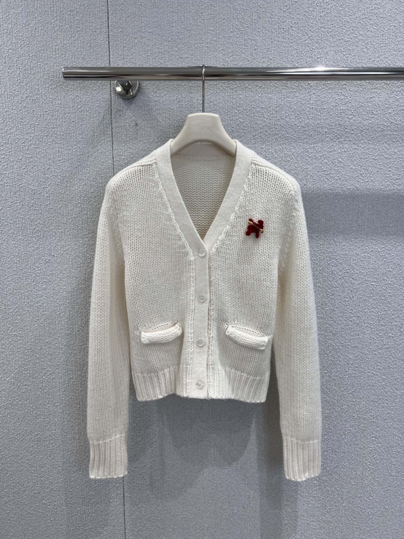 Celine 25FW Autumn Winter New Arrival Arch Pin V-Neck Cashmere Cardigan | Luxurious Soft Knit, Cropped Fit, Vintage-Inspired Detail