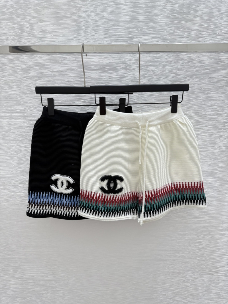 Chanel Summer Chic Round-Neck Knit Shorts Two-Piece Set