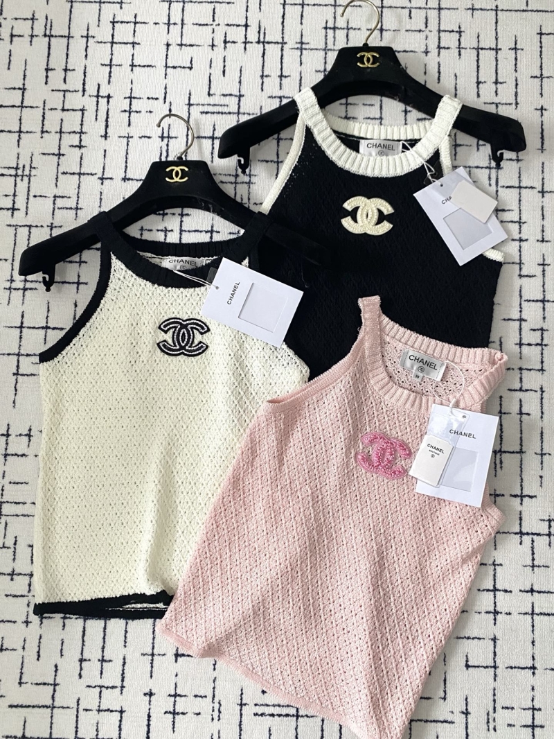Chanel Luxe Three-Color Vest in Off-White - Breathable Elegance
