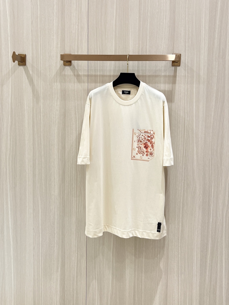 Fendi Floral Pocket Cotton Short-Sleeve T-Shirt - Luxe & Lightweight