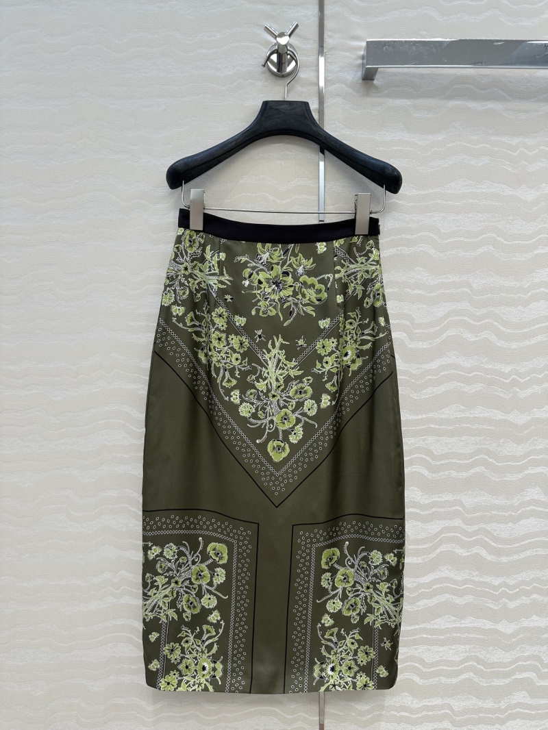 Gucci GG Romantic Holiday Forest Green Print Silk Midi Skirt | 16 Momme 100% Silk Twill, Tailored H-Line Silhouette