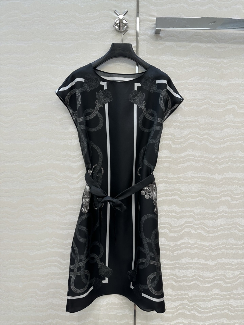 Hermès Luxe Silk Palefroi Remix Print Dress in Black