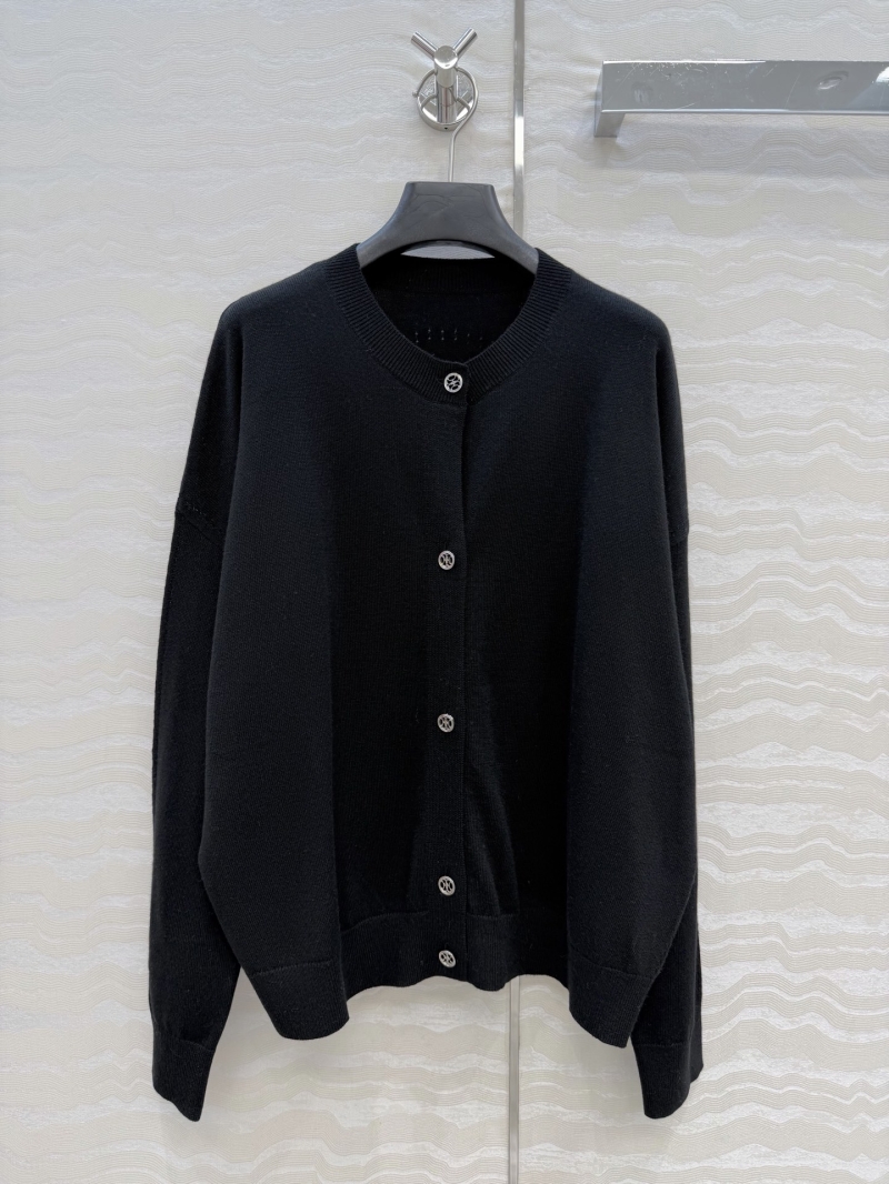 Hermes 100% Merino Wool 3D Jacquard Gold Coin Button Cardigan