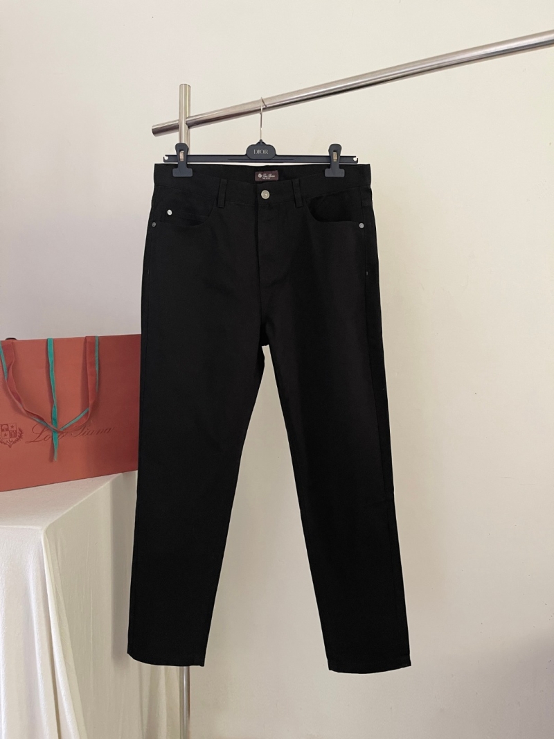 Loro Piana Men's Slim-Fit Black Denim Jeans - Luxe Comfort