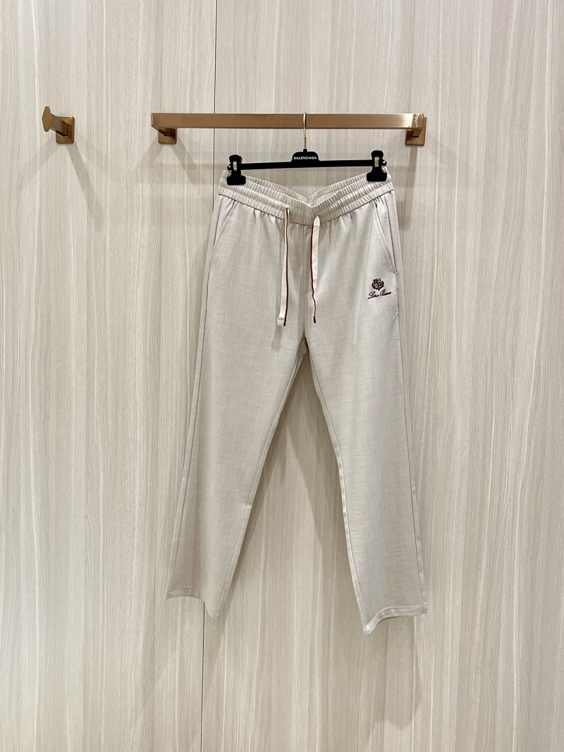 Loro Piana Luxe Tencel Old Money Pants in Beige