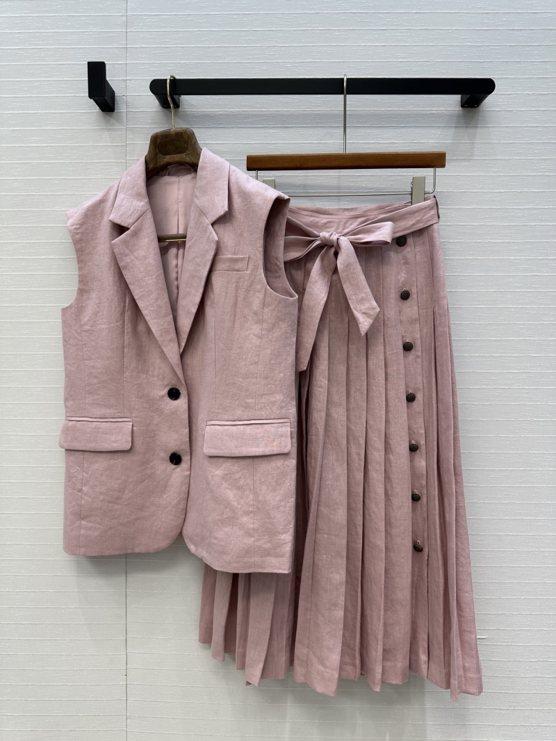 Loro Piana Single-Breasted Linen Vest - Minimalist Luxe Old-Money Style