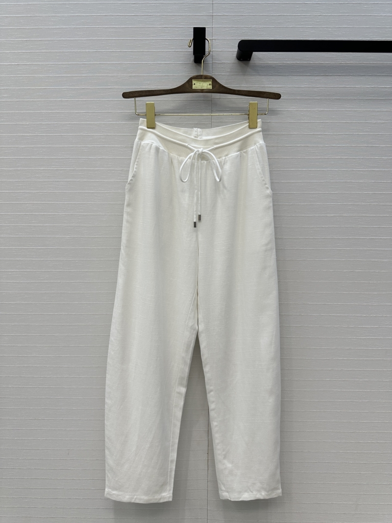 Loro Piana Luxe Linen-Blend Relaxed Tapered Pants in Cream