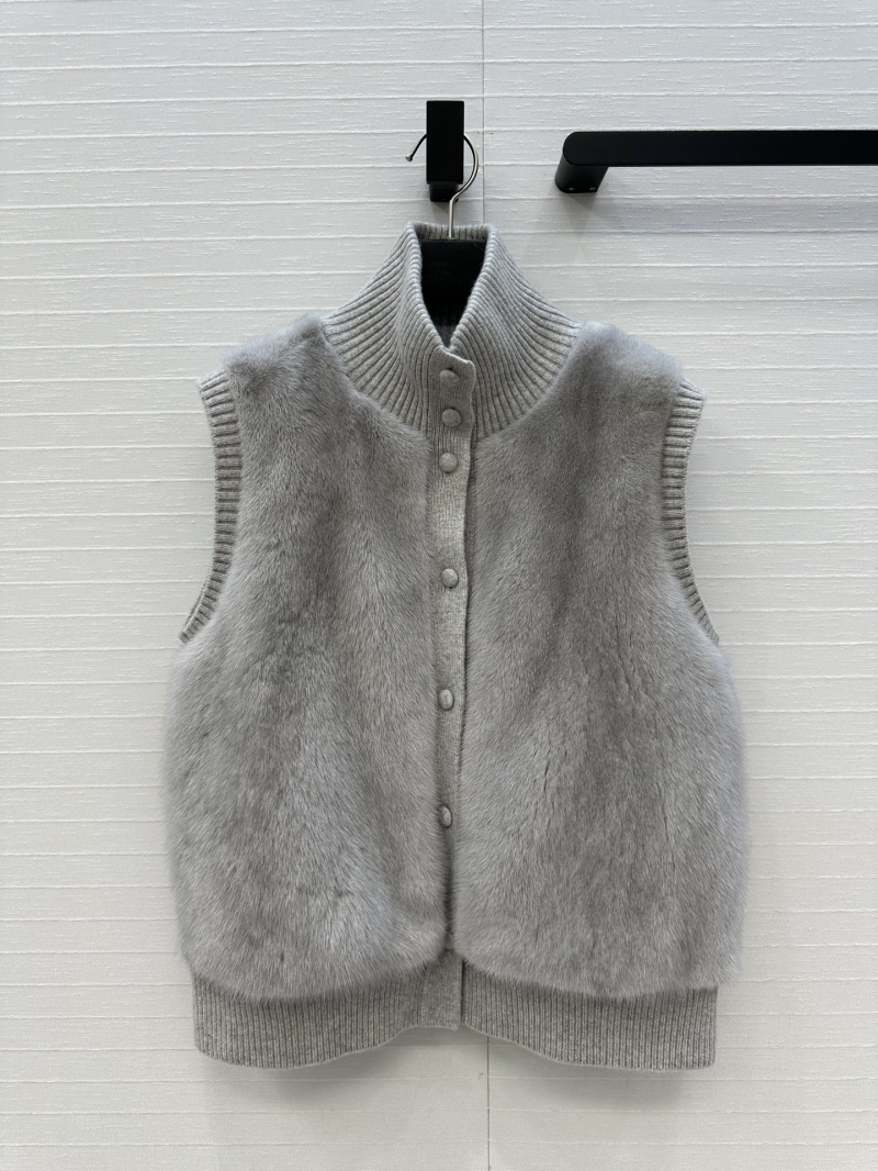 Loro Piana Gray Mink Fur Vest with Cashmere Knit Trim - Old Money Style Sleeveless Vest
