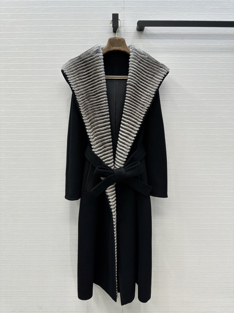 Loro Piana Handcrafted Double-Faced Cashmere and Wool Coat with Qing Zi Lan Fur Trim and Hood - Old Money Style Long Robe Coat