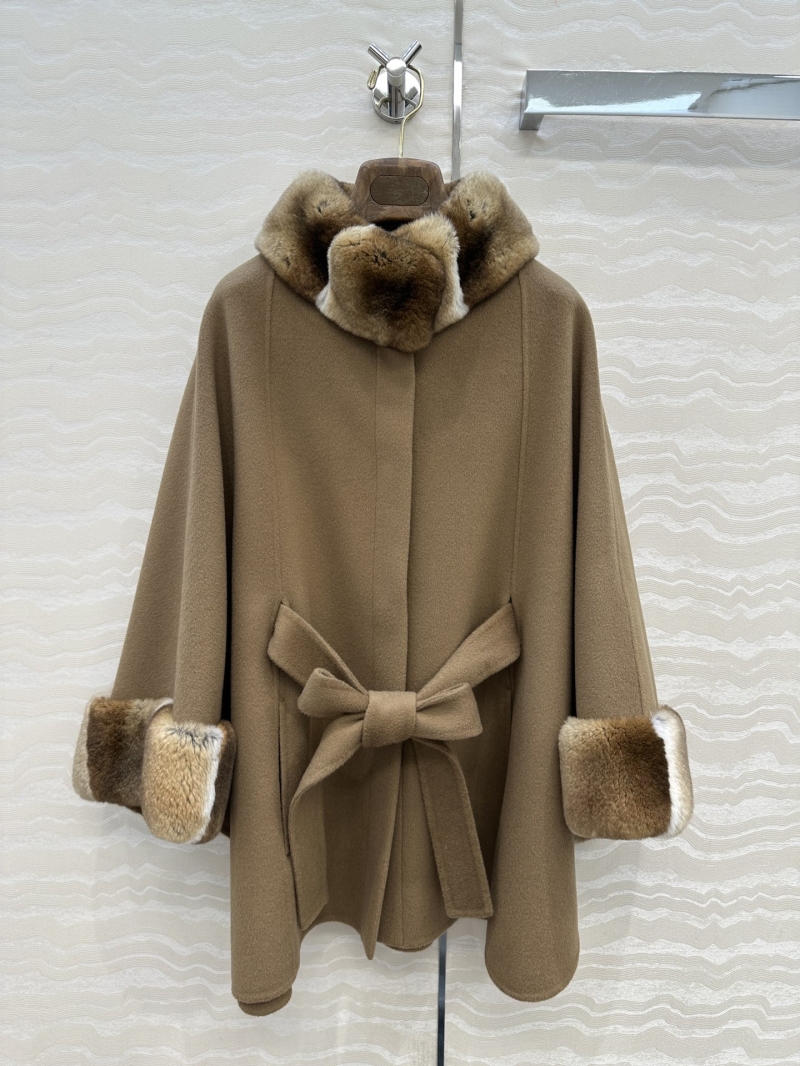 Loro Piana Sumptuous Cashmere Wool Double-Faced Fur-Trimmed Cape Coat