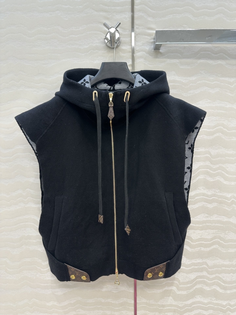 Louis Vuitton LV Monogram Hooded Cape Vest - Exquisite Wool Blend, Classic British Style
