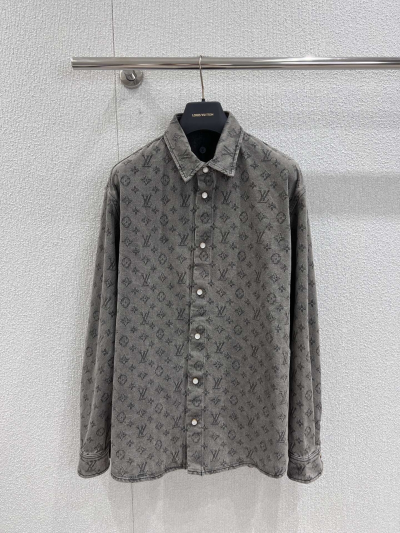 Louis Vuitton Early Fall 25FW Heavy Jacquard Long Sleeve Shirt Jacket in Grey