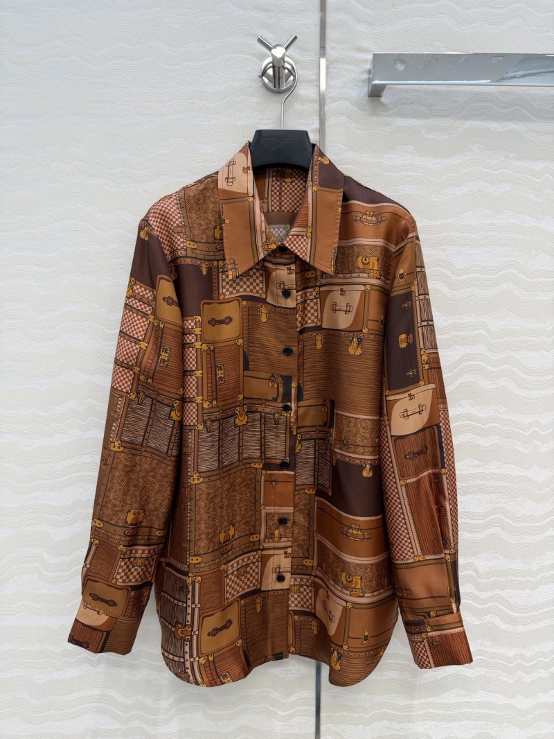 Louis Vuitton Signature Monogram Hard Case Print 100% Silk Twill Relaxed Fit Shirt (Rich Cognac)