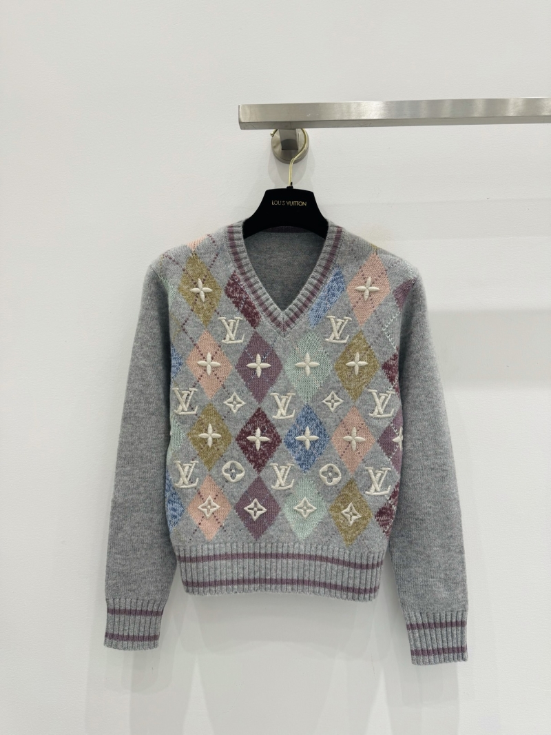 Louis Vuitton Argyle Monogram 3D Embroidered V-Neck Sweater in Heather Grey