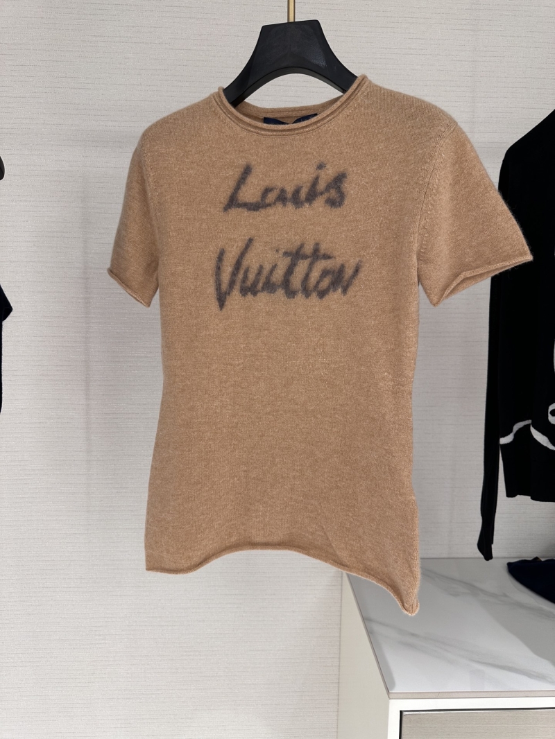 Louis Vuitton Signature Script Cashmere Short-Sleeve Knit Top in Camel