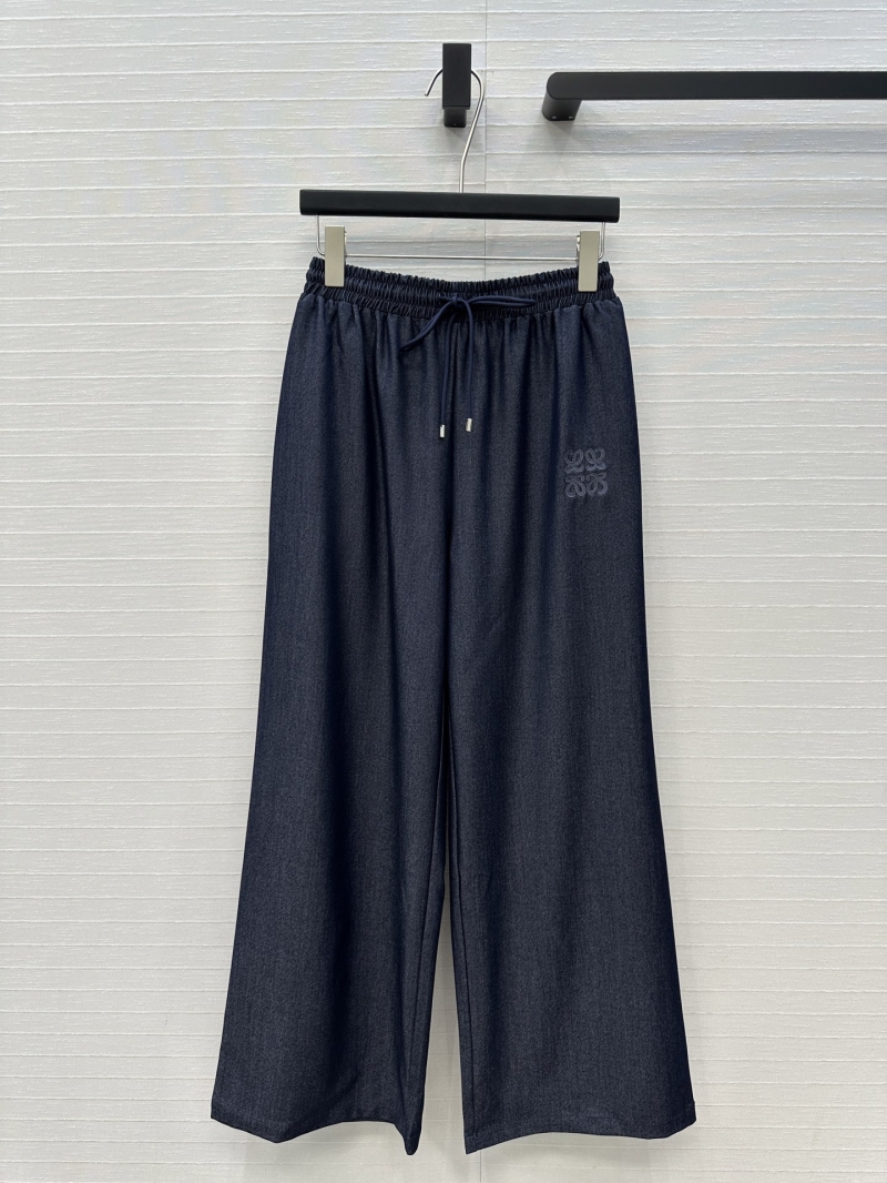 Loewe 25 Indigo Denim Tencel Jeans - Classic Straight Leg with Subtle Embroidery